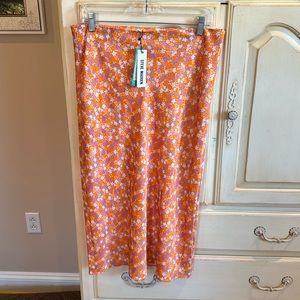 NWT Steve Madden Midi Skirt Size Large